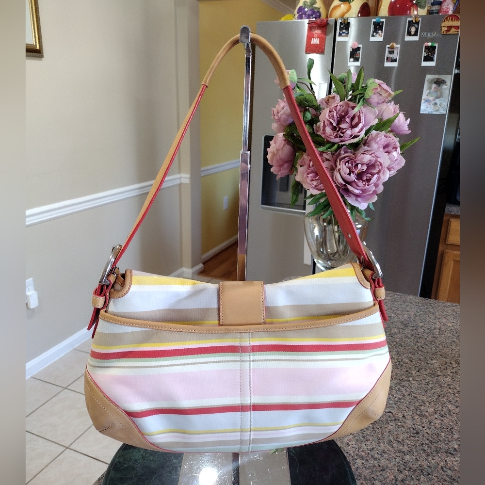 Coach Soho Daisy Shoulder Bag - Picture 4 of 17